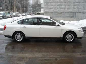 2003 Nissan Teana Photos