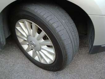 2003 Nissan Teana Photos