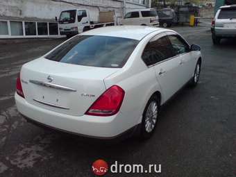 2003 Nissan Teana Pics