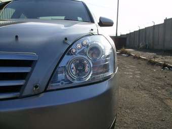 2003 Nissan Teana Photos