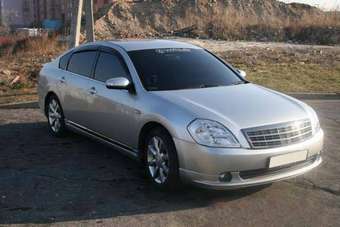 2003 Nissan Teana Pictures