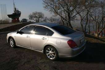 2003 Nissan Teana Pictures