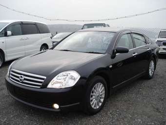 2003 Nissan Teana Photos