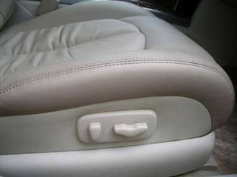 2003 Nissan Teana Photos
