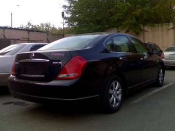 2003 Nissan Teana Wallpapers