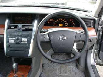 2003 Nissan Teana Photos