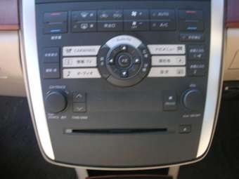2003 Nissan Teana Pictures