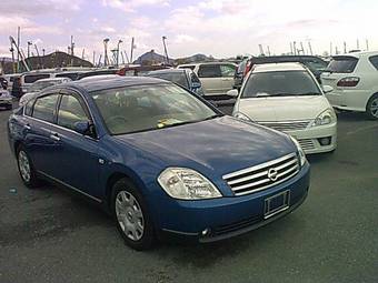 2003 Nissan Teana Photos