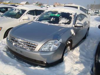 2003 Nissan Teana Pics