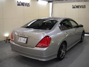 2003 Nissan Teana Pictures