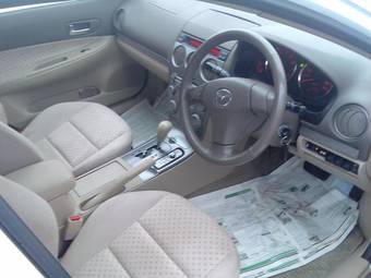 2003 Nissan Teana Photos
