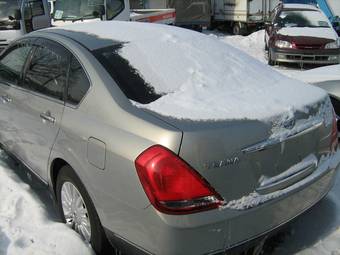 2003 Nissan Teana Pictures