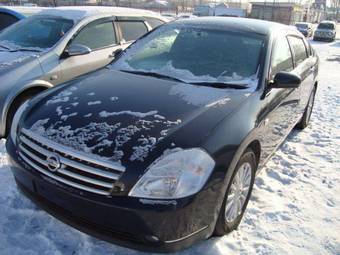 2003 Nissan Teana Photos