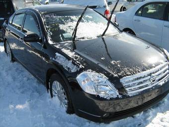 2003 Nissan Teana Wallpapers