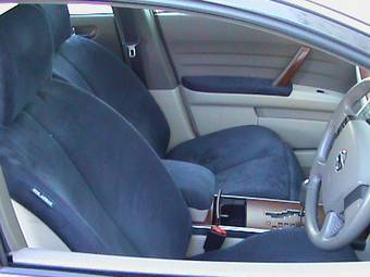2003 Nissan Teana Photos