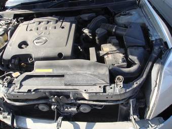 2003 Nissan Teana Photos