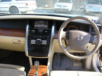 2003 Nissan Teana Photos