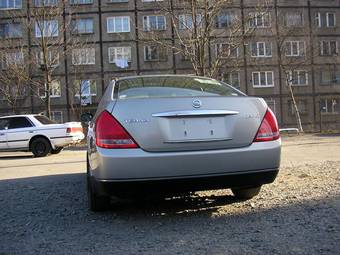 2003 Nissan Teana Pictures