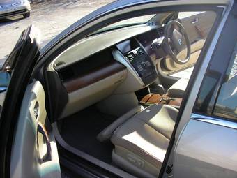 2003 Nissan Teana Photos