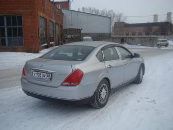2003 Nissan Teana Pictures