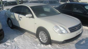 2003 Nissan Teana Photos