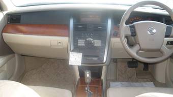 2003 Nissan Teana Pictures