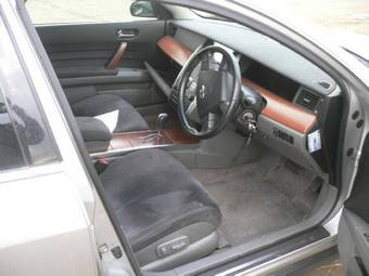 2003 Nissan Teana Pictures