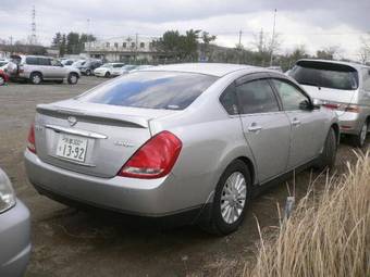 2003 Nissan Teana Photos