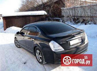 2003 Nissan Teana Pictures
