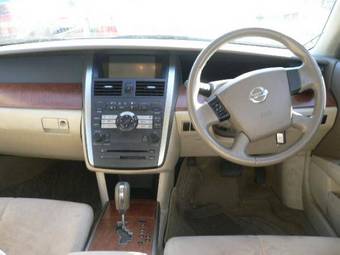 2003 Nissan Teana Pictures