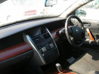 2003 Nissan Teana Photos