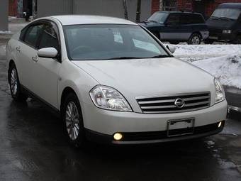 2003 Nissan Teana Pictures