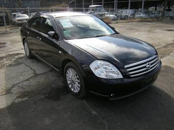 2003 Nissan Teana Pictures
