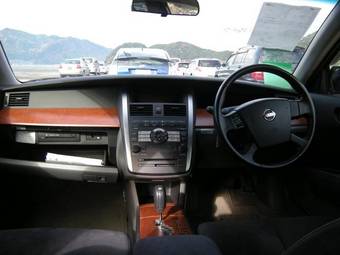2003 Nissan Teana Pictures