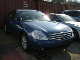 2003 Nissan Teana Pictures