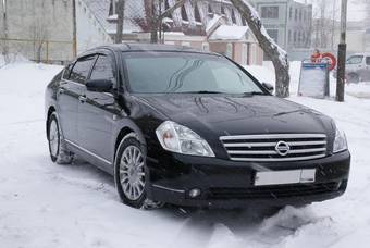 2003 Nissan Teana Photos