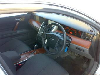2003 Nissan Teana Pictures