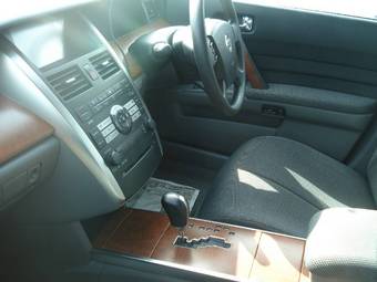 2003 Nissan Teana Pictures