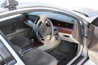 2003 Nissan Teana Pictures