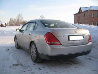 2003 Nissan Teana Pictures