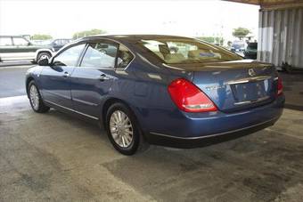 2003 Nissan Teana Photos