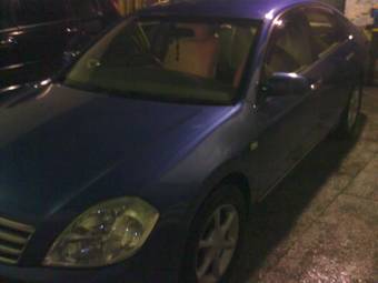 2003 Nissan Teana Pictures