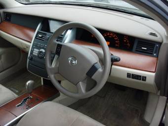 2003 Nissan Teana Pictures