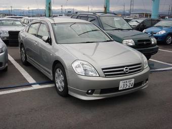 2003 Nissan Teana Photos