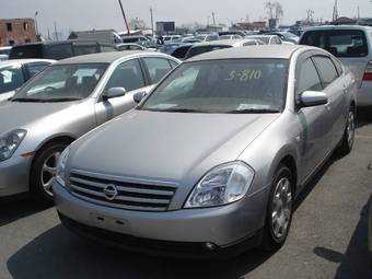 2003 Nissan Teana Pictures