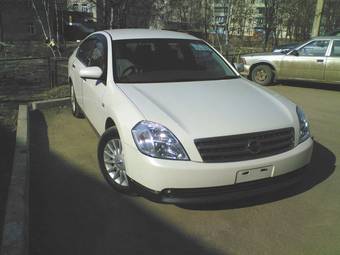 2003 Nissan Teana Pictures