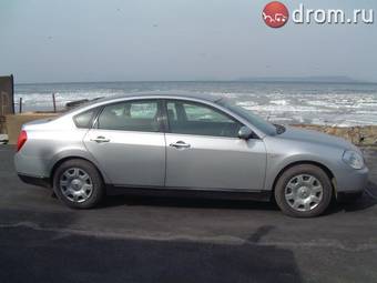 2003 Nissan Teana Pictures