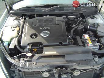 2003 Nissan Teana Photos