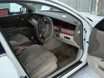 2003 Nissan Teana Pictures