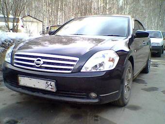 2003 Nissan Teana Photos